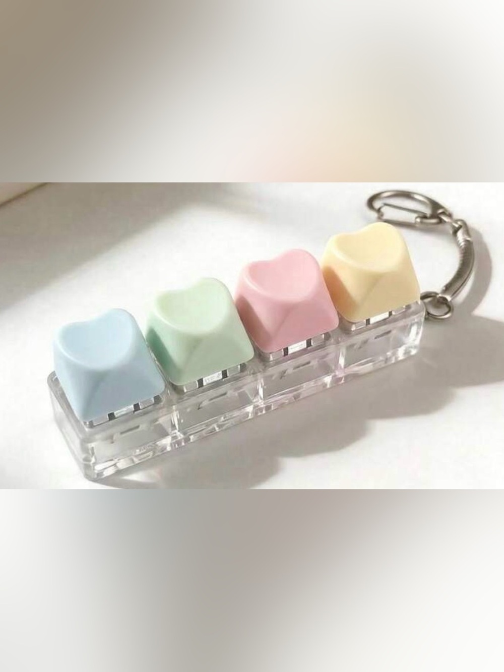 4 Key Multicolor Heart Clicker Fidget Keychain